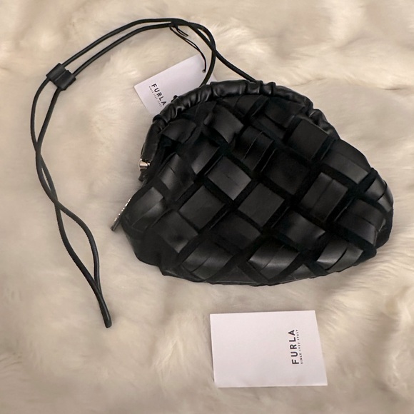 NWT Furla Black Woven Leather and Suede
Essentials Clutch Bag - Picture 4 of 9